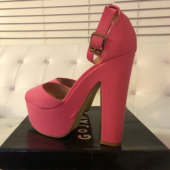 GoJane Bubblegum Pink Block Heels - Picture 3 of 4